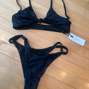 Elysiian Black Ring-Detail Bikini Set Top M Bottom L